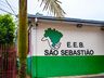 Escola realiza “Abraço Solidário” contra a municipalização; assista ao vídeo