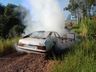 Carro é consumido por incêndio em Guarujá do Sul 