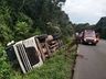 Motorista fica ferido em saída de pista de carreta na BR 158