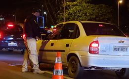 Quase 360 motoristas são flagrados dirigindo embriagados em SC