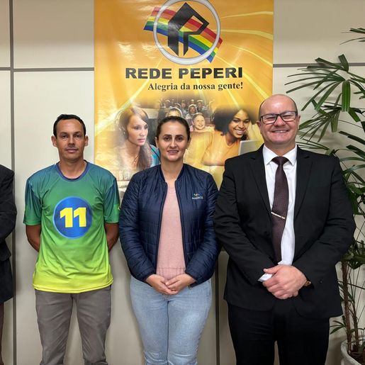 Atual prefeita e vice, candidatos de Santa Terezinha debatem na Atalaia 