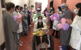 VÍDEO: Mãe com Covid-19 e recém-nascido recebem alta em Florianópolis