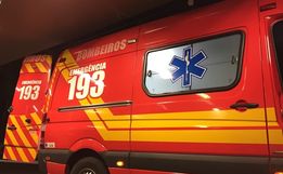 Adolescente fica ferida ao ser atropelada no centro de Itapiranga