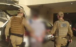 Suspeito de tentar matar companheira a marteladas é preso pela PM