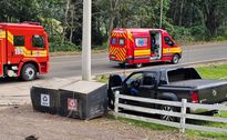 Motorista sai ileso de colisão em poste na SC-163 em Itapiranga