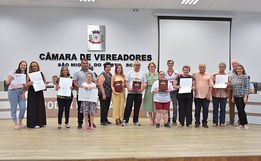 Moção de aplauso presta homenagem à Apae pelos 44 anos de atividades