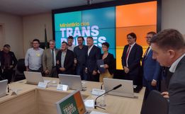 Comitiva da Ameosc discute infraestrutura da região com autoridades em Brasília