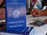 Taxa de desemprego foi de 8,5% entre fevereiro e abril, a menor desde 2015, diz IBGE
