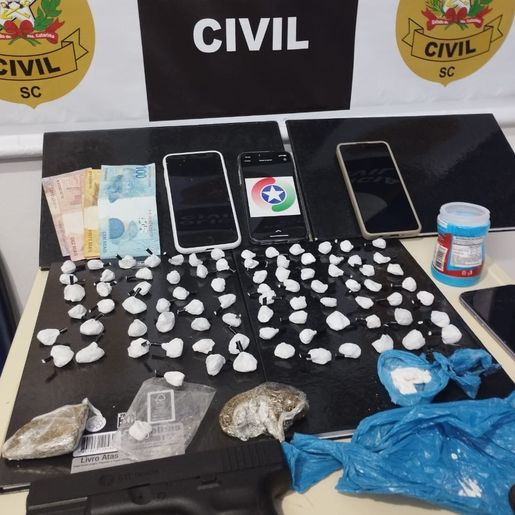 Polícias Civil e Militar realizam operação e prendem cinco suspeitos de tráfico 
