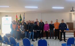 Defesa Civil de São José do Cedro participa de reunião regional em São Miguel do Oeste