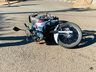 Colisão traseira deixa motociclista ferido em Itapiranga