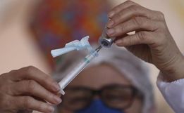 SC espera receber 1 milhão de doses para completar calendário de vacinação