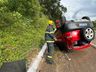 Saída de pista seguida de capotamento deixa uma pessoa ferida na BR 282