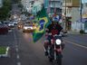 Mais de 100 veículos participam de carreata “Verde e Amarela” em SMOeste diz coordenação 