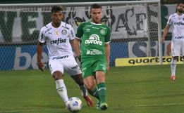 Chape perde do Palmeiras e segue sem vitória na Arena