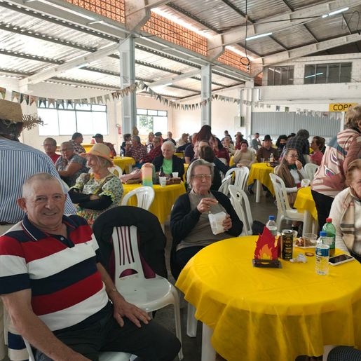 Festa junina reúne idosos e reforça ações sociais em Mondaí