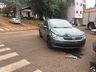 Mulher fica ferida em colisão entre carro e moto