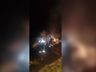 Incêndio destrói carro estacionado no centro de Bandeirante