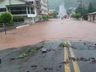 Chuva causa alagamentos e estragos no Oeste