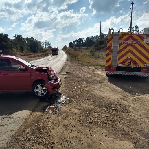 Acidente deixa uma pessoa ferida na BR 163